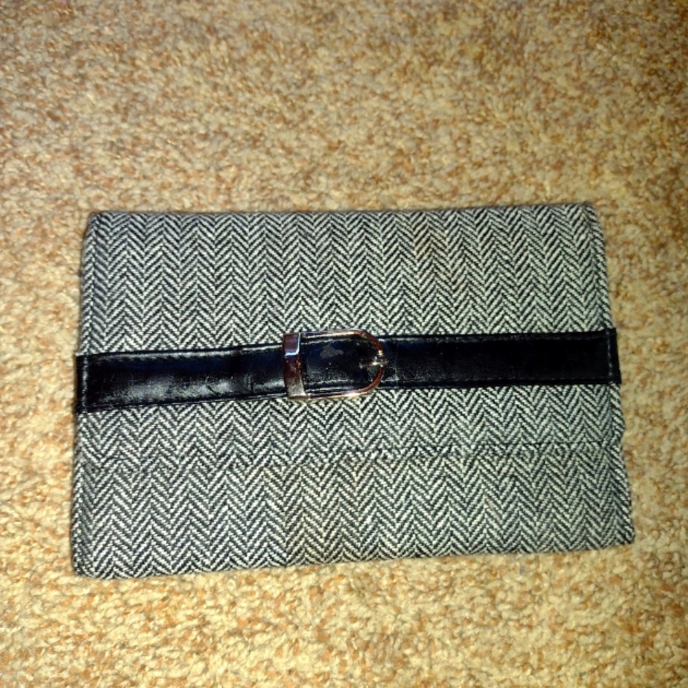 Black and white wallet